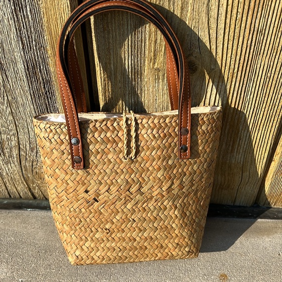 Handmade small Raffia tote bag - Picture 3 of 9